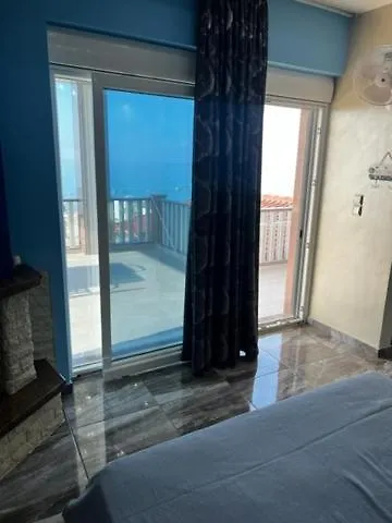 Mesaggala Palace No 2 Firstline Sea 公寓